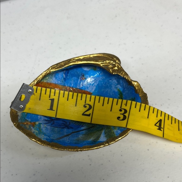 Hand Crafted Tropical Surf Shell Trinket Dish - Picture 7 of 8